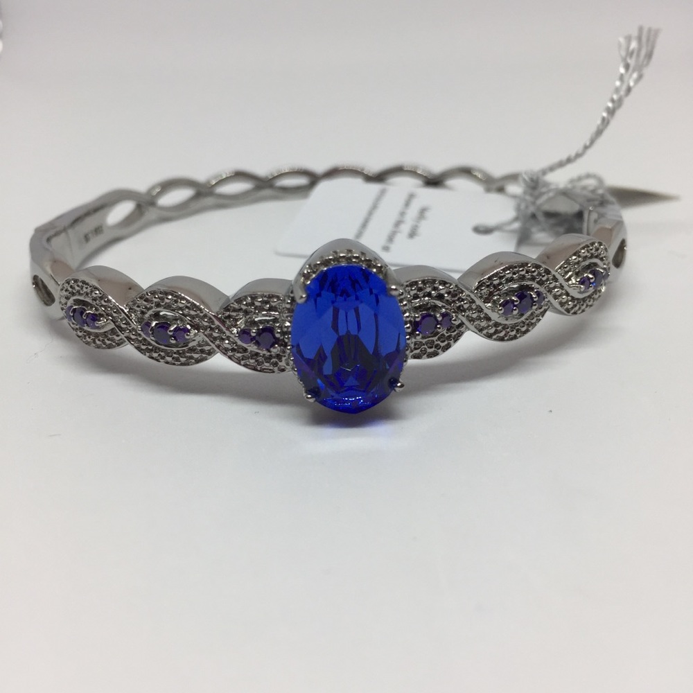 💎Swarovski Sapphire Crystal Bangle  (7.5 inches) - Picture 5 of 8
